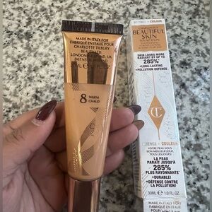 Charlotte Tilbury - Beautiful Skin Foundation, 8 Warm